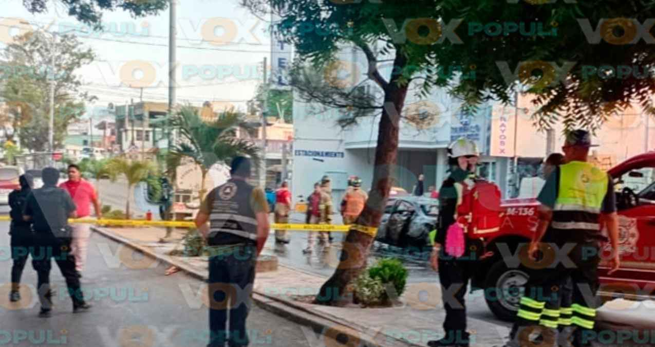 Explosión provoca fuerte incendio de vehículo en Ciudad Madero, Tamaulipas