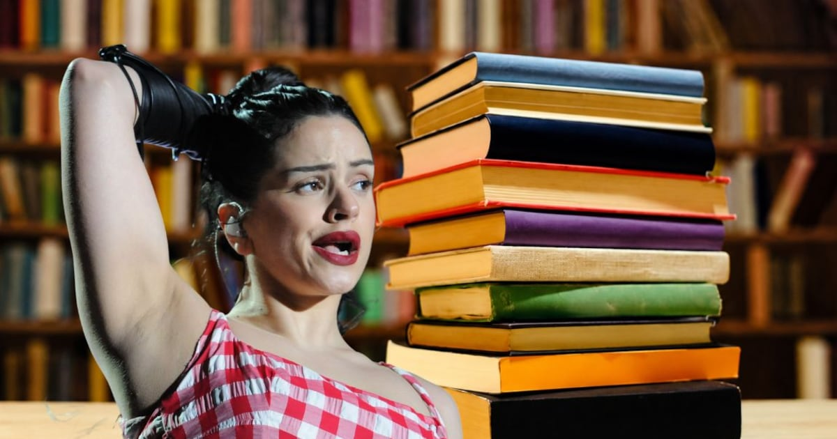 Tiendas de ropa y librerías: Los lugares que visitó Rosalía en CDMX Tiendas de ropa y librerías: Los lugares que visitó Rosalía en CDMX