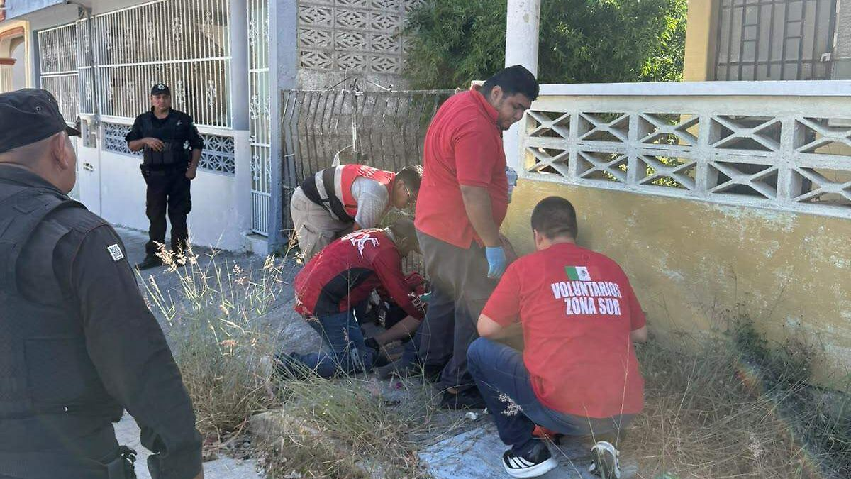 Vecinos de la Obrera retienen a dos presuntos ladrones: los descubrieron dentro de una casa en Tampico