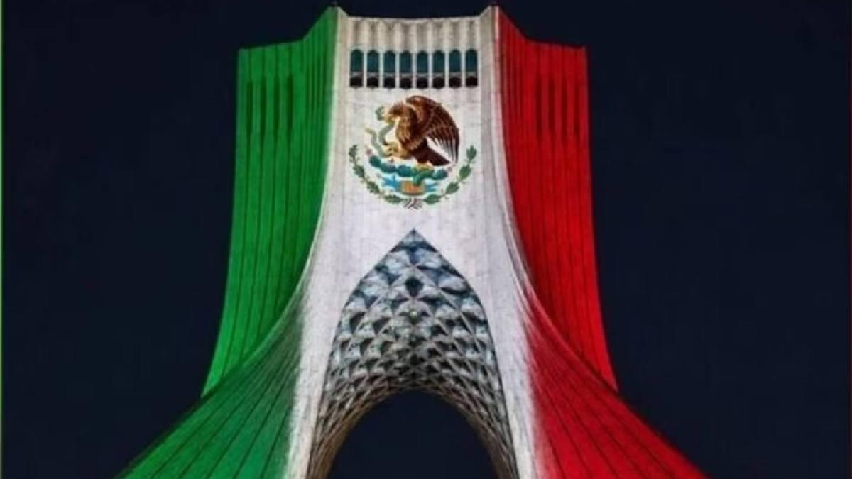 Irán ilumina la Torre Azadi con los colores de México por su Independencia