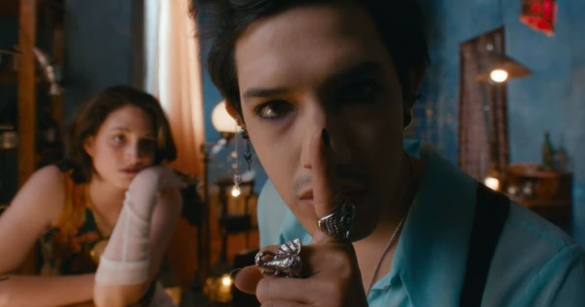 Así es “Llueve sobre Babel”, la película colombiana que mezcla purgatorio, salsa y cultura drag
