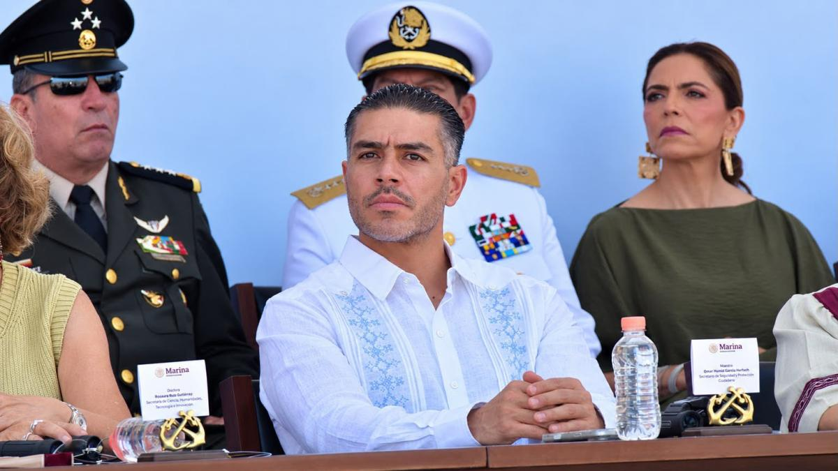 García Harfuch reconoce a personal de Marina García Harfuch reconoce a personal de Marina
