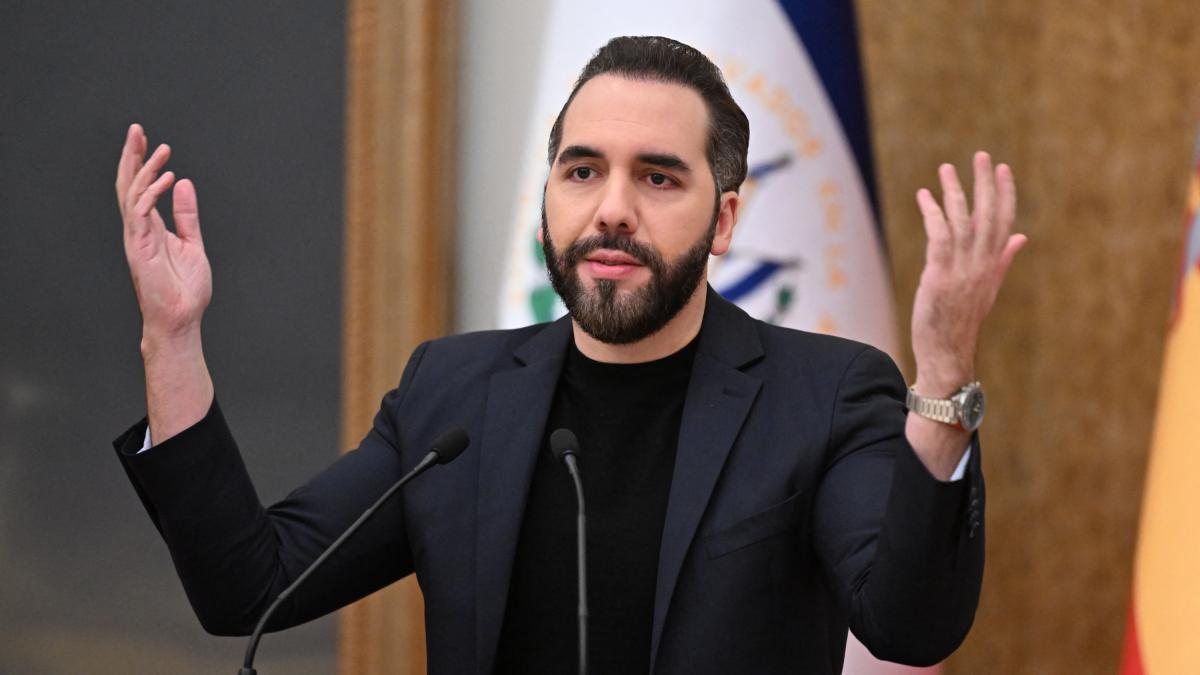 Bukele evalúa liberar de forma anticipada al 50 por ciento de los presos vinculados con pandillas Bukele evalúa liberar de forma anticipada al 50 por ciento de los presos vinculados con pandillas