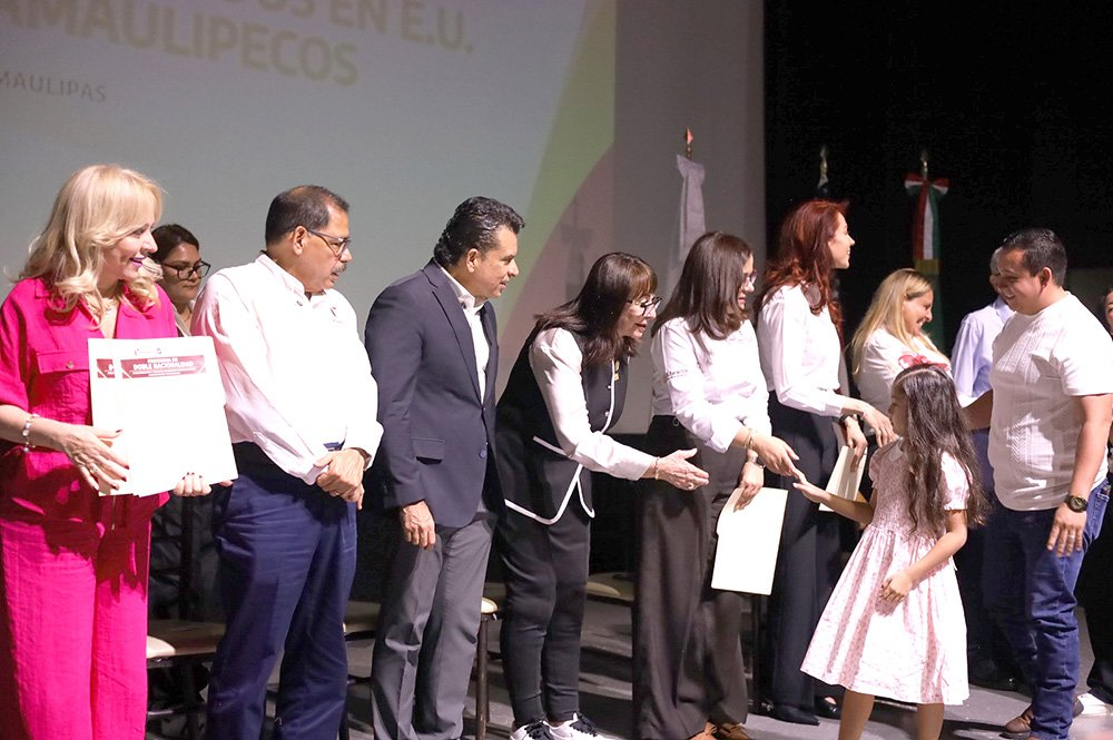 Entrega ITM actas de doble nacionalidad a niñas, niños y adolescentes de familias victorenses Entrega ITM actas de doble nacionalidad a niñas, niños y adolescentes de familias victorenses