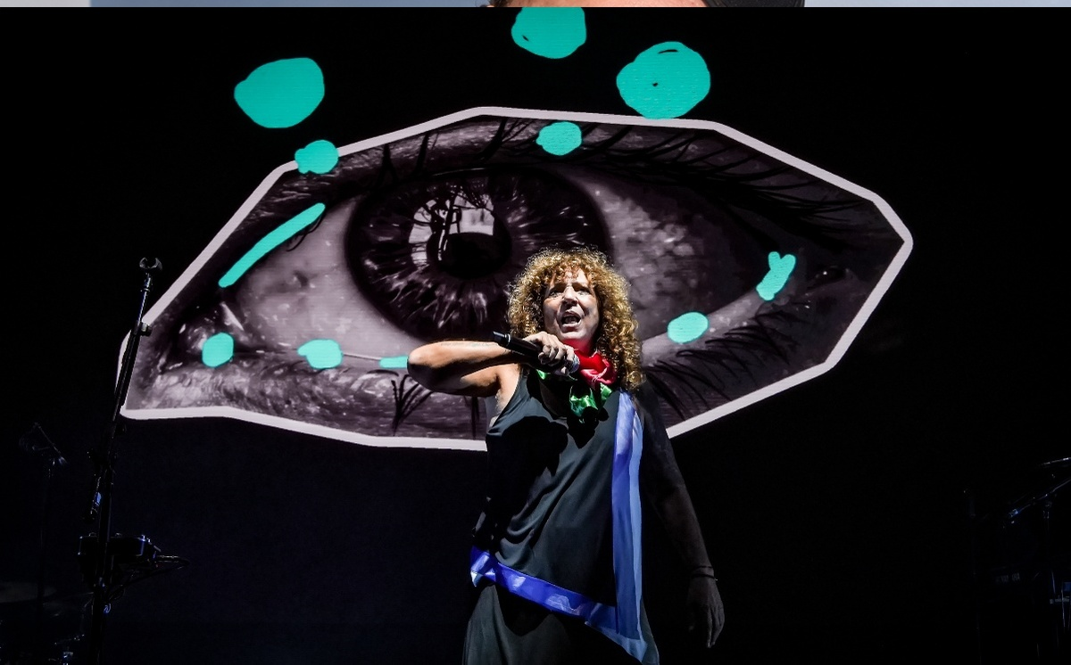 Rosana regresa al Auditorio Nacional tras 7 años con música, bromas y una inesperada confesión
