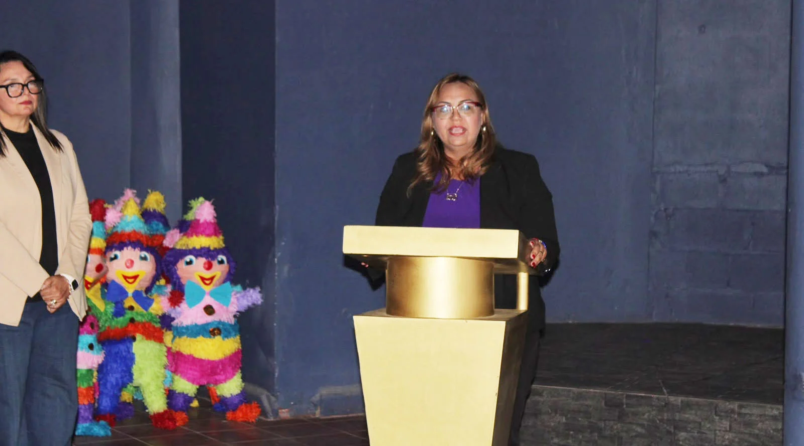 Realiza Fundación Marcelo Olán Mendoza conferencia para mujeres